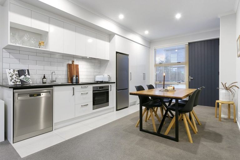 Photo of property in 22 Rangihina Road, Hobsonville, Auckland, 0616