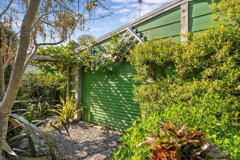 Photo of property in 215 Rangiuru Road, Otaki, 5512