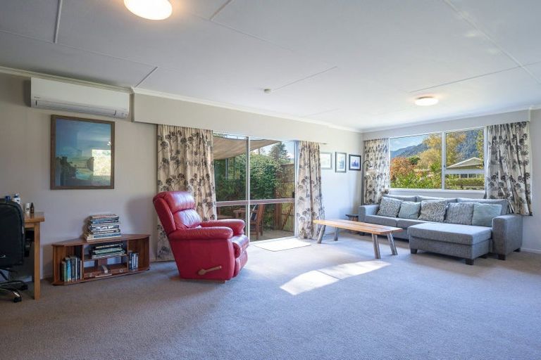 Photo of property in 136 Fairfax Street, Murchison, 7007