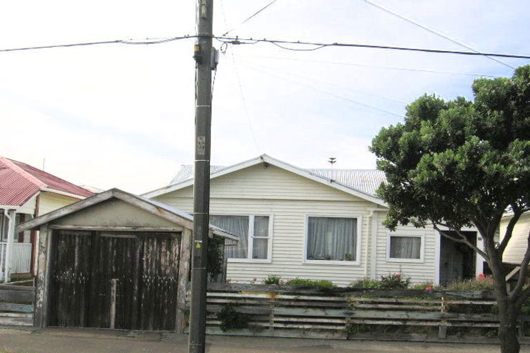 Photo of property in 18 Kauri Street, Miramar, Wellington, 6022