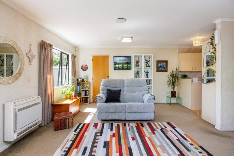 Photo of property in 31 Ake Ake Avenue, Hokowhitu, Palmerston North, 4410