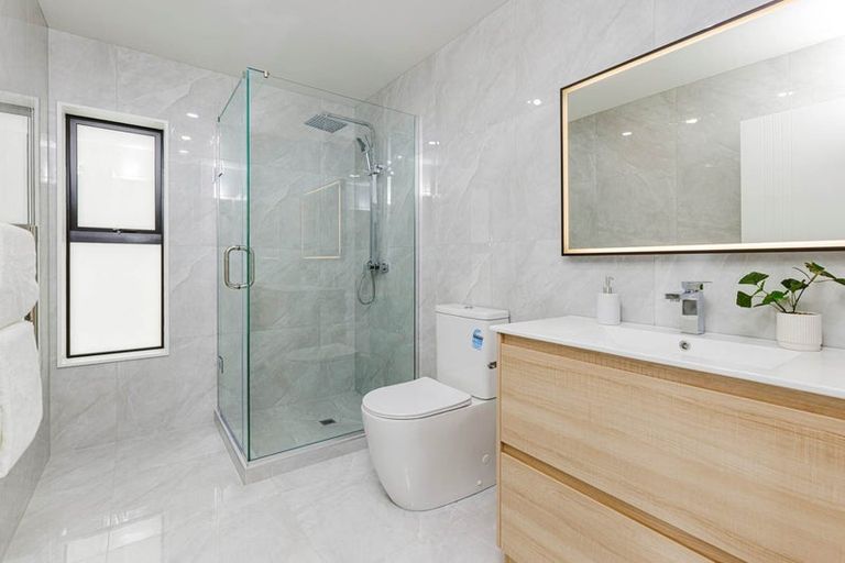 Photo of property in 16d Smedley Street, Manurewa, Auckland, 2102