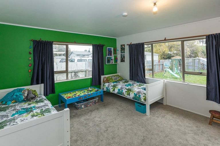 Photo of property in 18 Watts Street, Waipawa, 4210