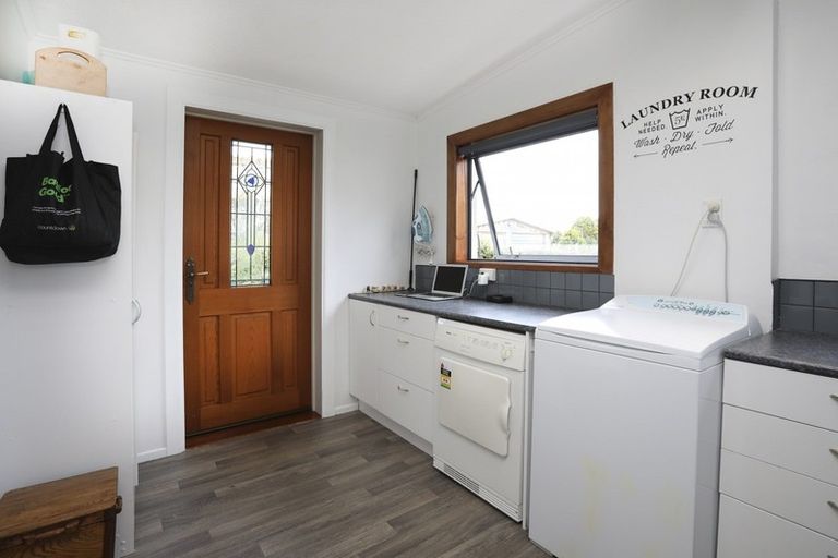 Photo of property in 21 Renfrew Street, Waikiwi, Invercargill, 9810