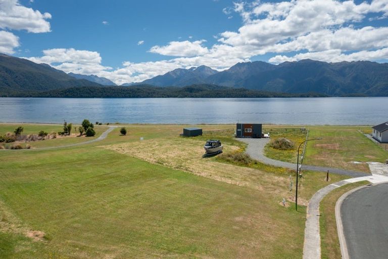 Photo of property in 75 Takitimu Avenue, Te Anau, 9600