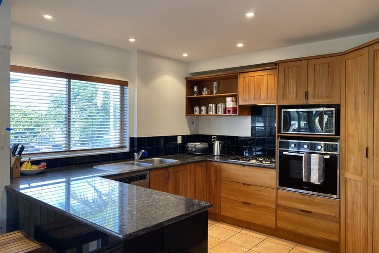 Photo of property in 221 Papamoa Beach Road, Papamoa Beach, Papamoa, 3118