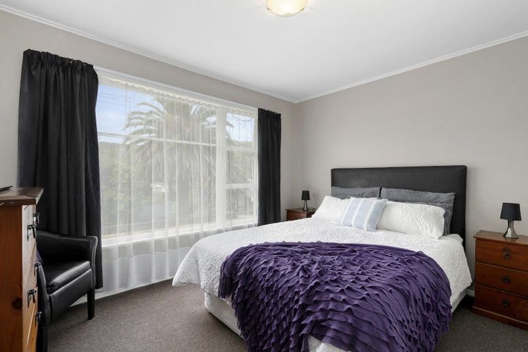 Photo of property in 60 Bird Grove, Stokes Valley, Lower Hutt, 5019