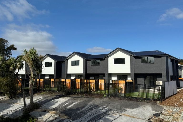 Photo of property in 1/1 Matata Place, Dallington, Christchurch, 8061