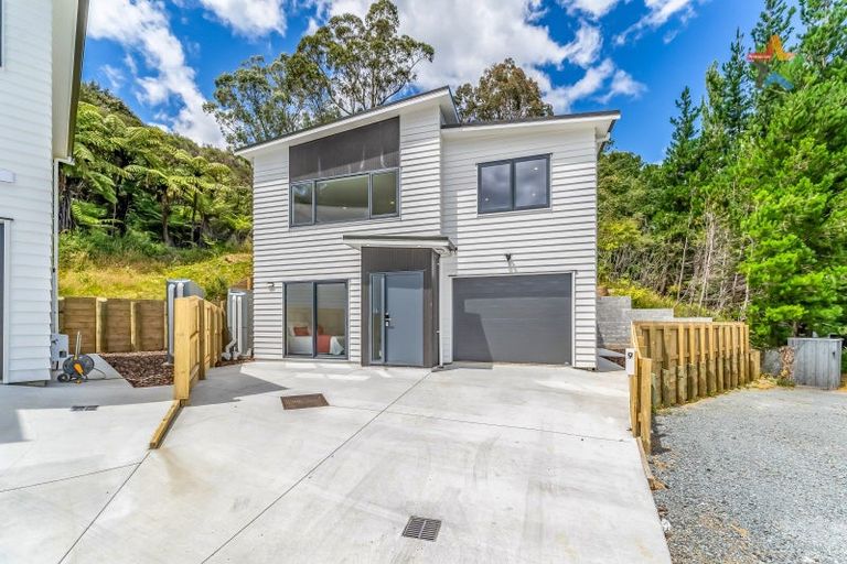 Photo of property in 9 Te Ara O Tahumate, Stokes Valley, 5019