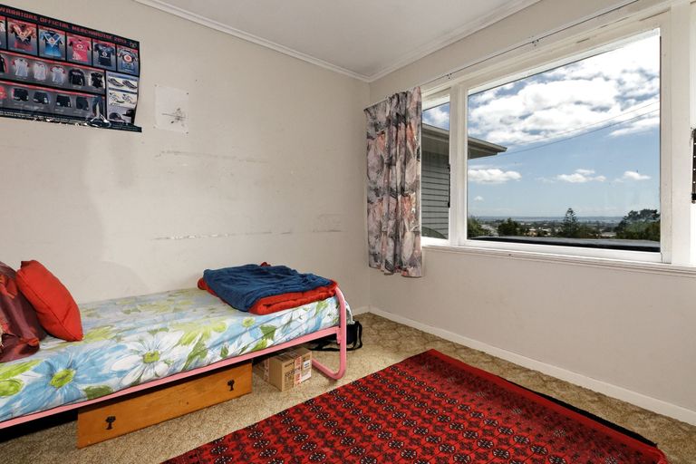 Photo of property in 61 West Coast Road, Glen Eden, Auckland, 0602