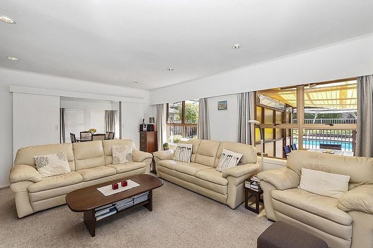 Photo of property in 133 Tiroroa Avenue, Te Atatu South, Auckland, 0610