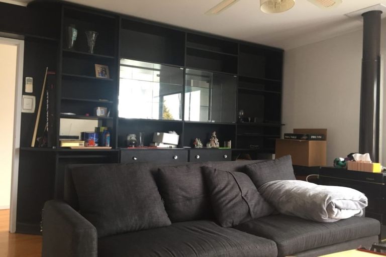 Photo of property in 19 Finlow Drive, Te Atatu South, Auckland, 0610