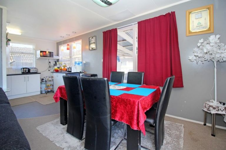 Photo of property in 13a George Street, Mangere East, Auckland, 2024