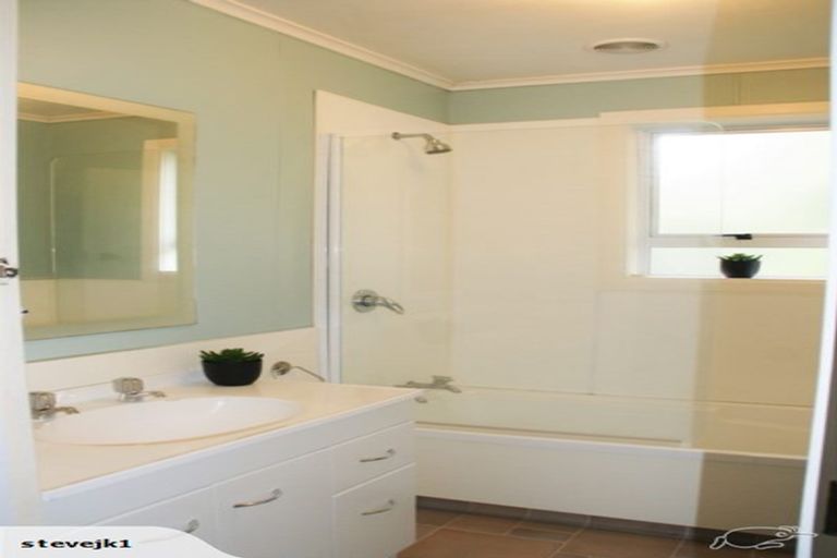 Photo of property in 5 Browne Street, Waitara, 4320