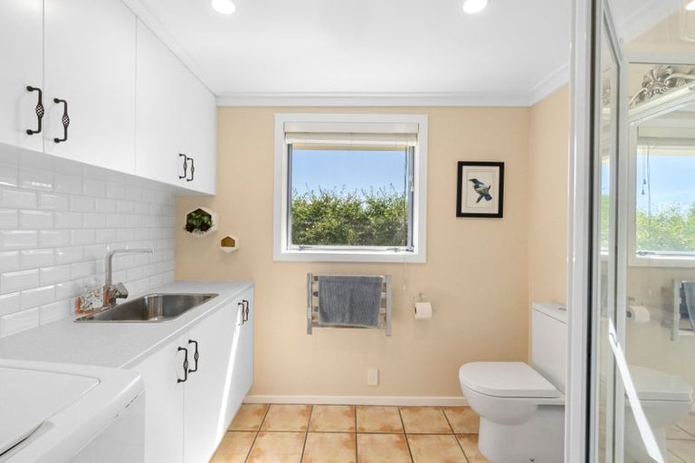 Photo of property in 184 Gladstone Road, Levin, 5571