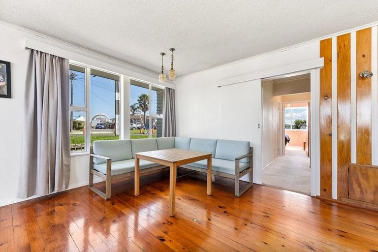 Photo of property in 2 Dawson Road, Snells Beach, 0920