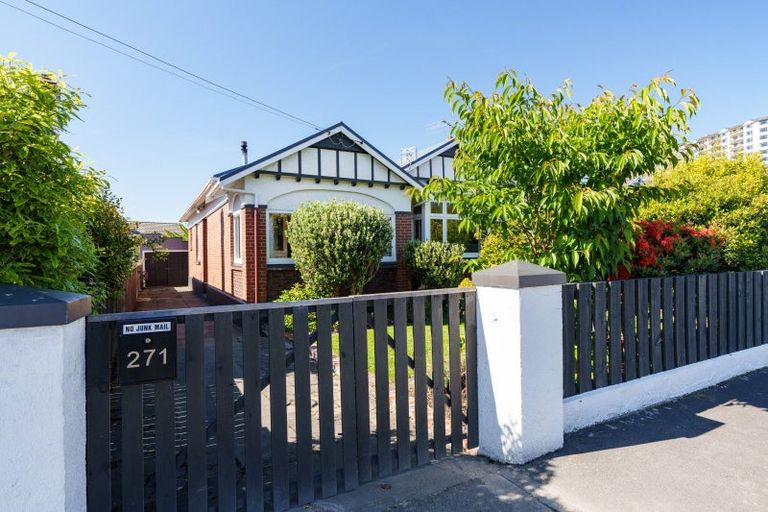 Photo of property in 271 Macandrew Road, Forbury, Dunedin, 9012