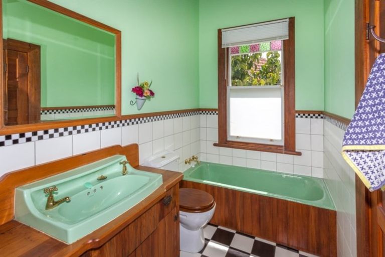 Photo of property in 116 Parawai Road, Thames, 3500