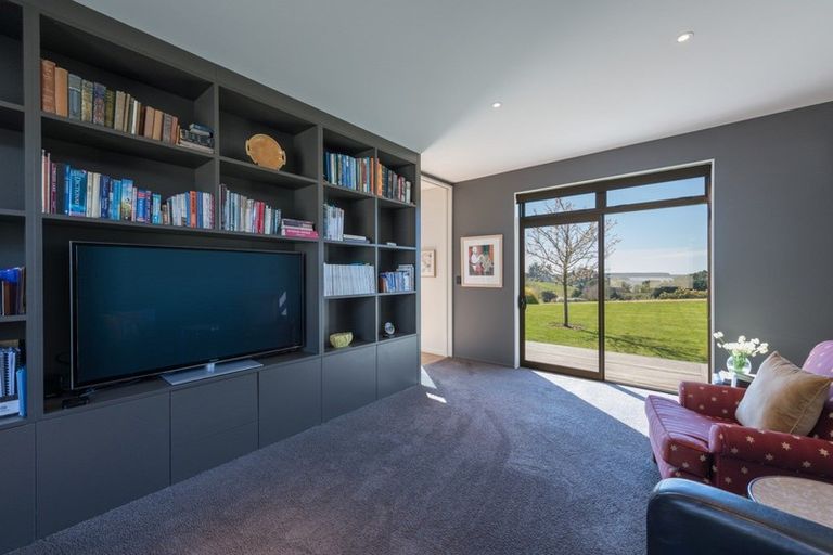 Photo of property in 7 Ribbonwood Lane, Redwood Valley, Richmond, 7081