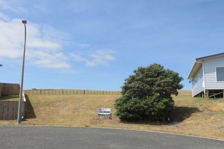Photo of property in 6 Tua Tua Place, Baylys Beach, Dargaville, 0377