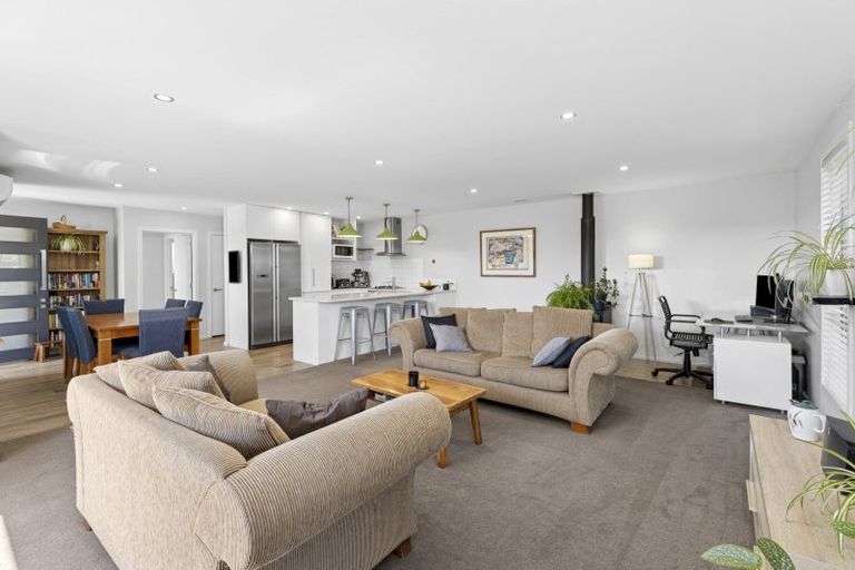 Photo of property in 33 Sherwin Avenue, Albert Town, Wanaka, 9305