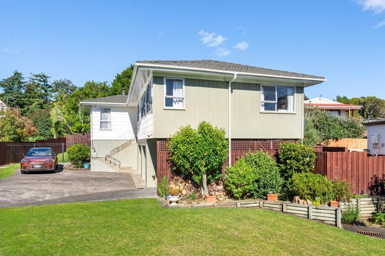 Photo of property in 22 Jandell Crescent, Bucklands Beach, Auckland, 2014