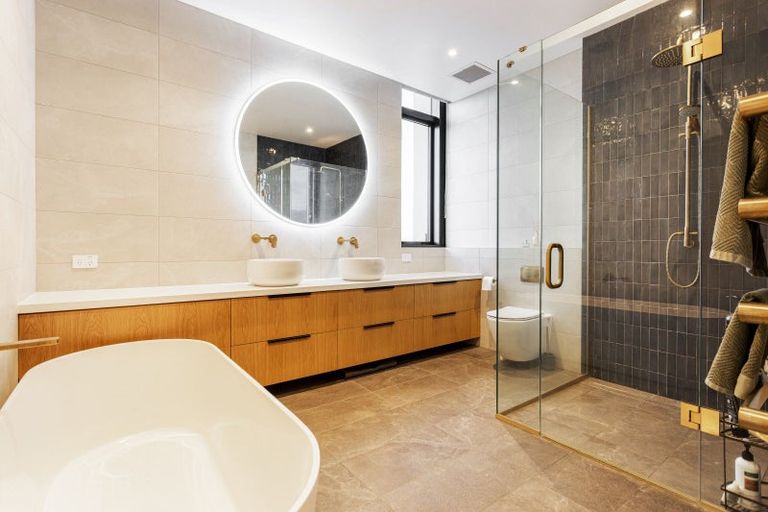 Photo of property in 1301/1 Buscomb Avenue, Henderson, Auckland, 0610