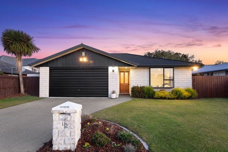 Photo of property in 12 Mervyn Drive, Avondale, Christchurch, 8061
