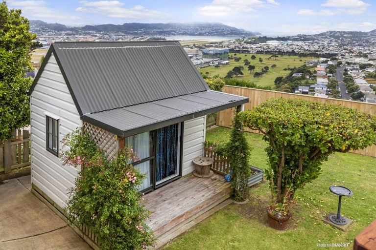 Photo of property in 6 Kekerenga Street, Strathmore Park, Wellington, 6022