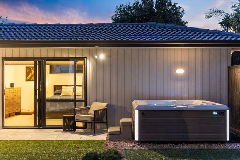 Photo of property in 47 Palmyra Way, Half Moon Bay, Auckland, 2012