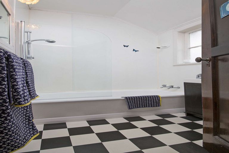 Photo of property in 1/68 Astley Avenue, New Lynn, Auckland, 0600