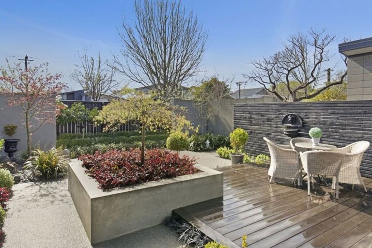 Photo of property in 80 Tomes Road, St Albans, Christchurch, 8052