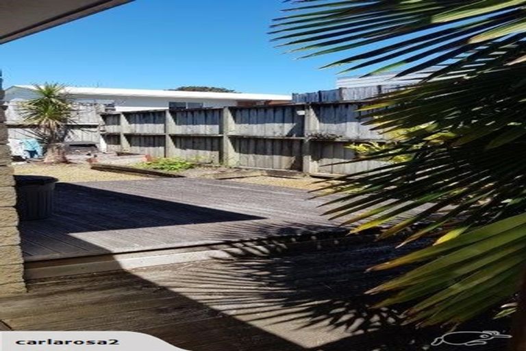 Photo of property in 1/24 Stredwick Drive, Torbay, Auckland, 0630