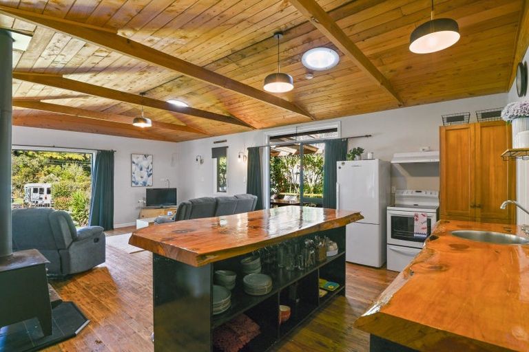 Photo of property in 41 Tombleson Road, Lake Rotoma, Rotorua, 3074