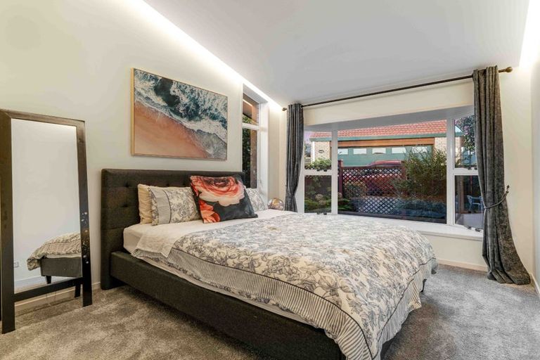 Photo of property in 19 Westpark Drive, West Harbour, Auckland, 0618