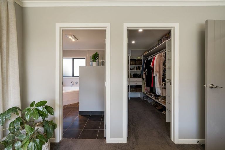 Photo of property in 10 The Dales, Dinsdale, Hamilton, 3204