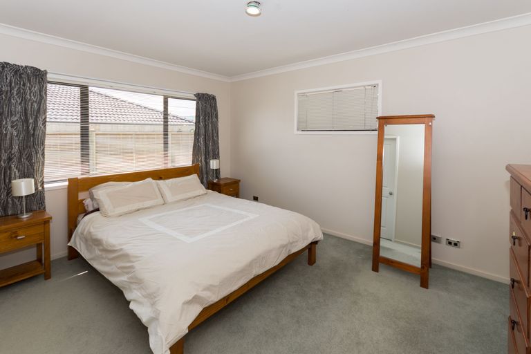 Photo of property in 4 Trillick Place, Tuakau, 2121
