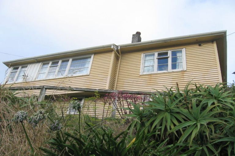 Photo of property in 13 Sidlaw Street, Strathmore Park, Wellington, 6022