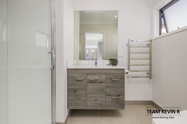 Photo of property in 6 Kapia Road, Westgate, Auckland, 0614