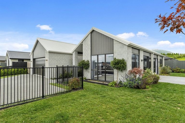 Photo of property in 44 Te Ranga Memorial Drive, Pyes Pa, Tauranga, 3112