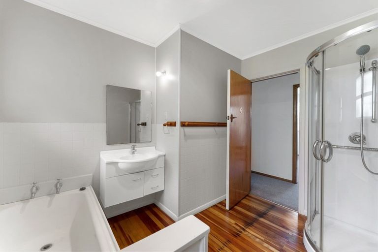 Photo of property in 1 Lawson Street, Pahiatua, 4910