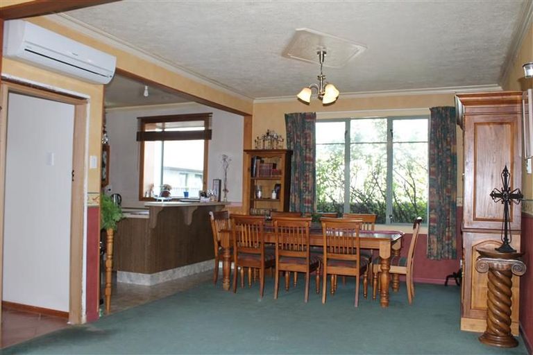 Photo of property in 16 Maitland Street, Strathern, Invercargill, 9812