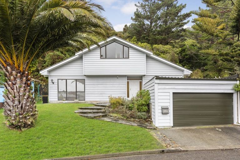 Photo of property in 206 Pembroke Road, Wilton, Wellington, 6012