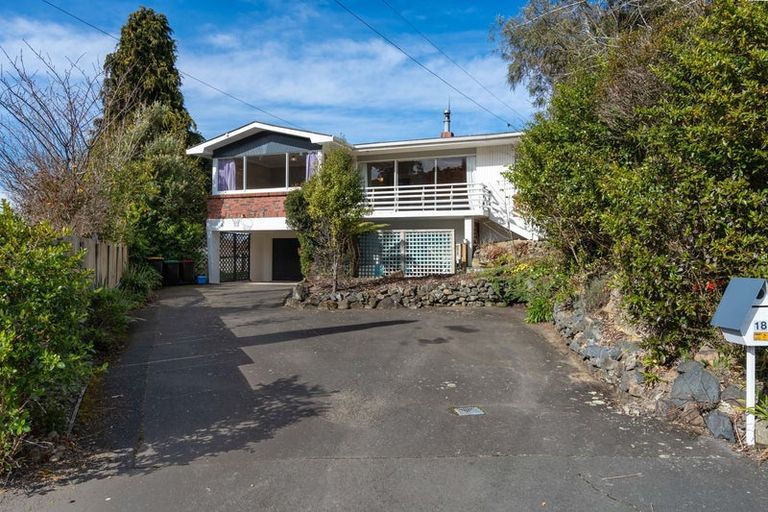 Photo of property in 18 Colquhoun Street, Glenross, Dunedin, 9011