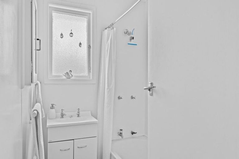 Photo of property in 28 Kotuku Place, Tokoroa, 3420