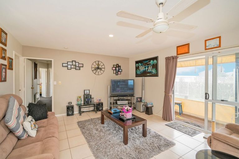 Photo of property in 36 Whitby Avenue, Whitianga, 3510