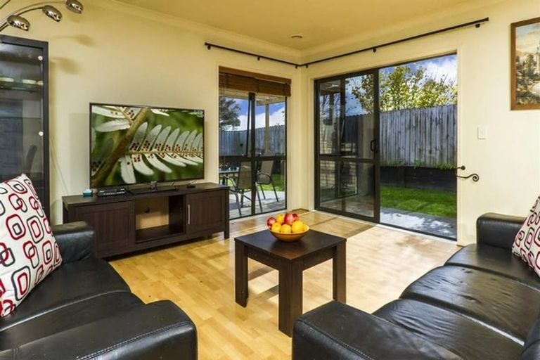 Photo of property in 12 Kanuka Way, Albany, Auckland, 0632