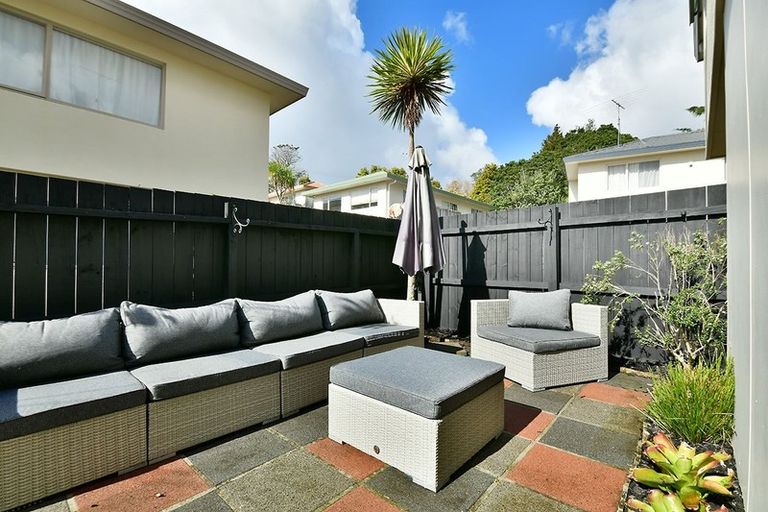 Photo of property in 3/18 Ocean View Road, Hatfields Beach, Orewa, 0931