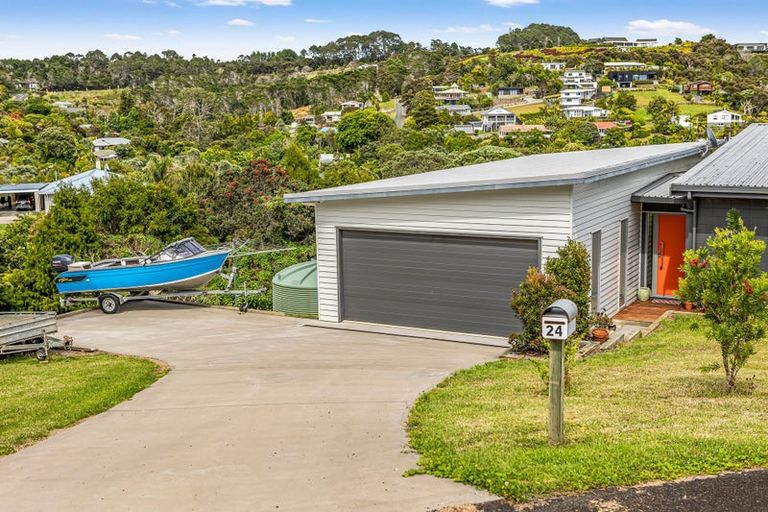 Photo of property in 24 George Street, Mangonui, 0420