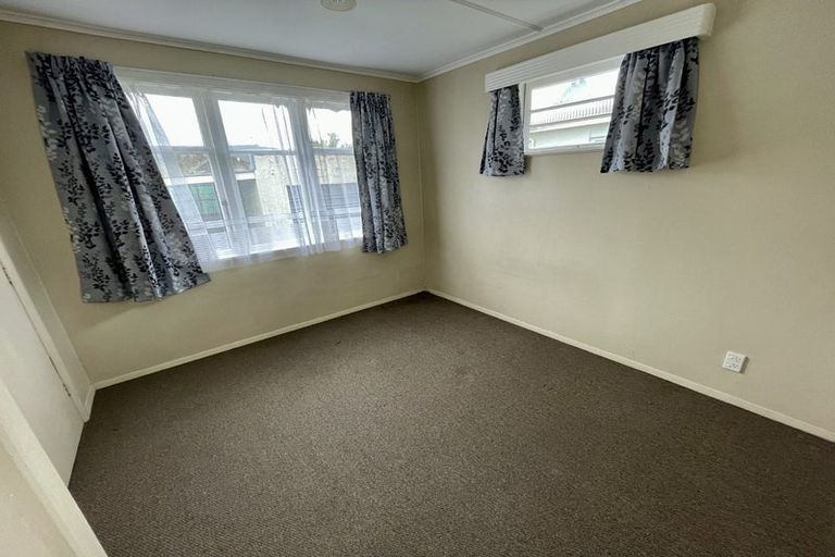 Photo of property in 33 Routley Crescent, Elderslea, Upper Hutt, 5018